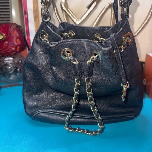 Michael Kors Frankie Bucket Bag - Picture 8 of 8